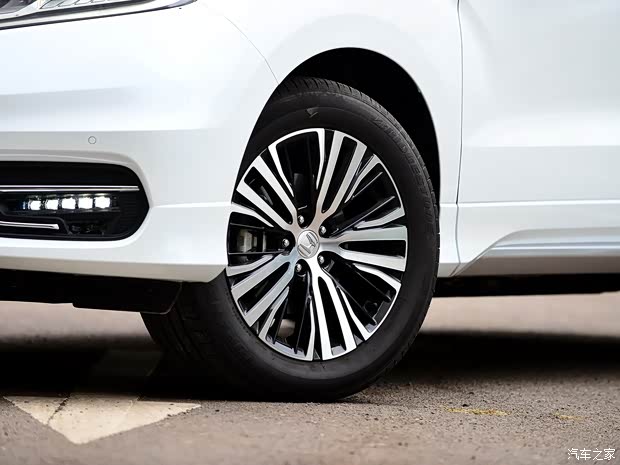 广汽本田 冠道 2017款 370TURBO 四驱至尊版 广汽本田 冠道 2017款 370TURBO 四驱至尊版