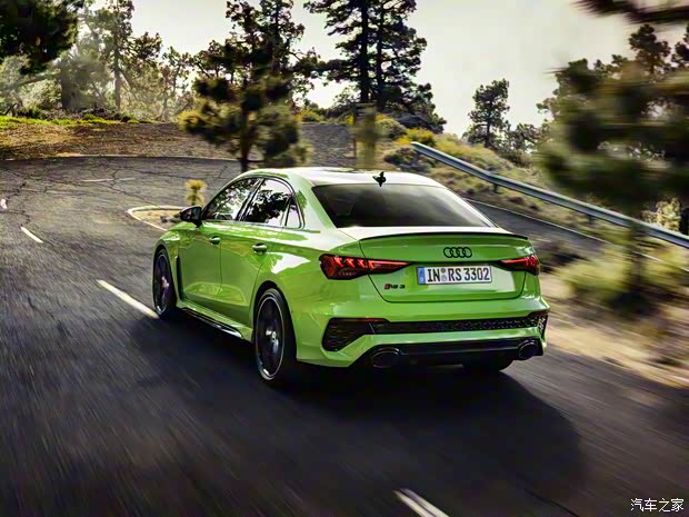 Audi Sport 奧迪RS 3 2022款 RS 3 Sedan 歐洲版