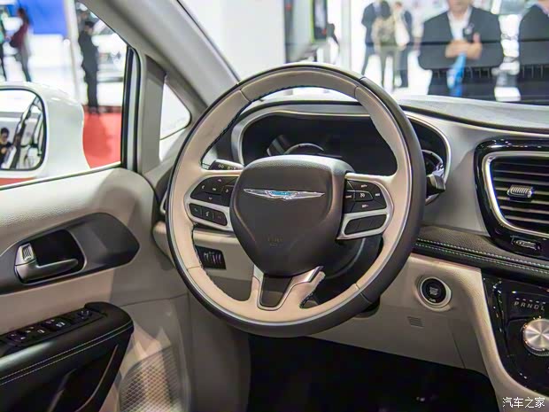 克莱斯勒(进口) 大捷龙PHEV(进口) 2018款 3.6L 插电混动版