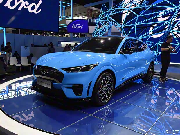 福特(進(jìn)口) Mustang Mach-E 2021款 GT長(zhǎng)續(xù)航全驅(qū)高性能版