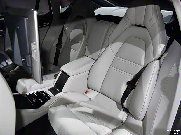 保時(shí)捷 Panamera 2017款 Panamera Turbo 行政加長版 4.0T