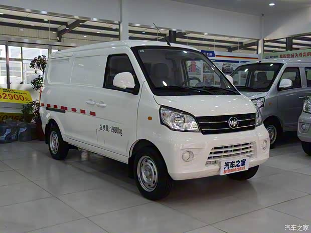 福汽新龙马 启腾M70EV 2017款 纯电动 厢式运输车2座