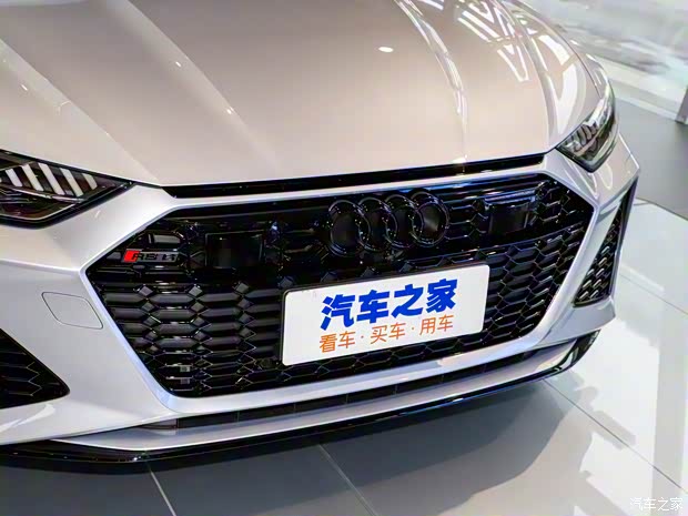 Audi Sport 奧迪RS 6 2021款 RS 6 4.0T Avant 尊享版