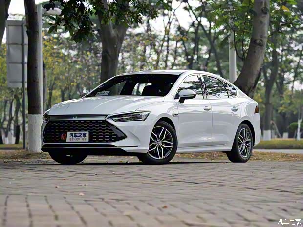 比亚迪 秦PLUS 2021款 DM-i 55KM 旗舰型 比亚迪 秦PLUS 2021款 DM-i 55KM 旗舰型