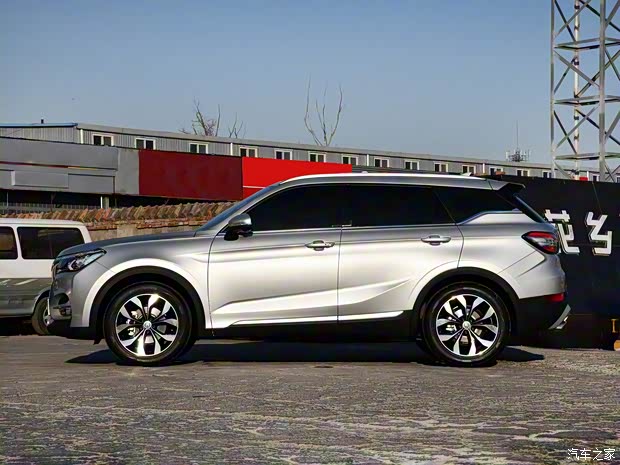 华晨中华 中华V6 2018款 1.5T 自动旗舰型