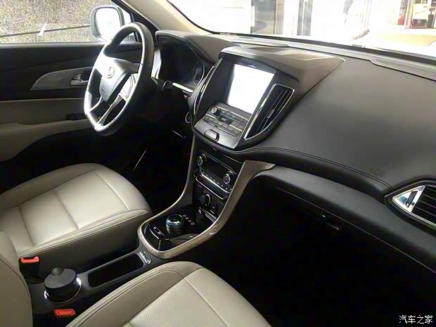 北汽新能源 北汽幻速S5-EV 2017款 基本型