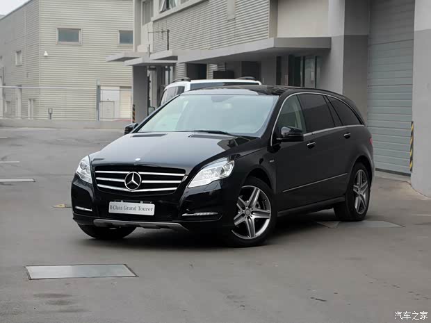 奔驰(进口) 奔驰R级 2017款 R 400 4MATIC 臻藏版