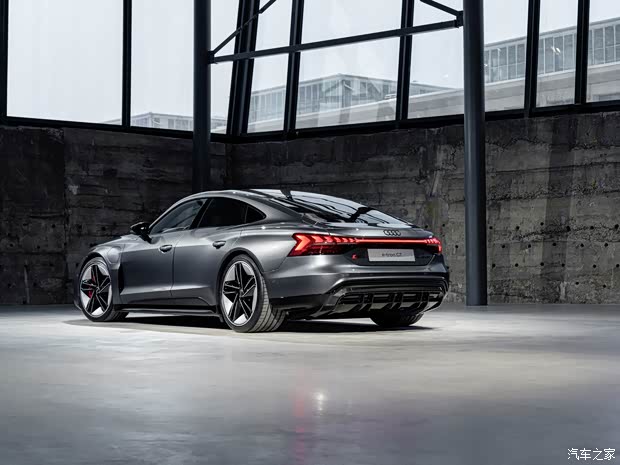 Audi Sport 奥迪RS e-tron GT 2021款 基本型
