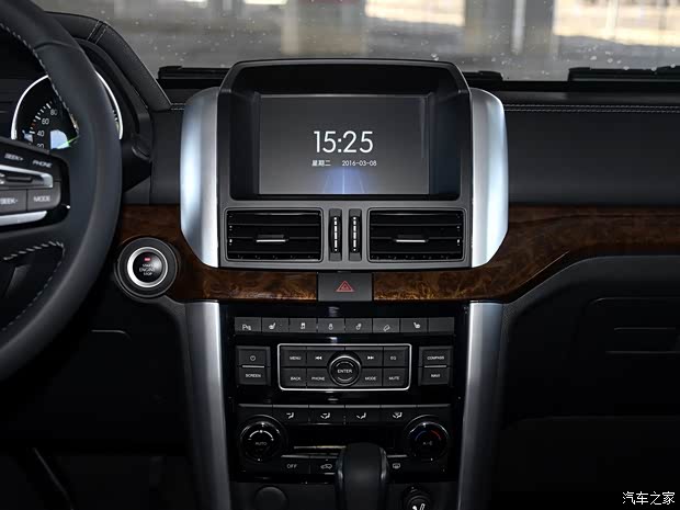 北京汽车 北京80 2016款 2.3T 自动尊贵版