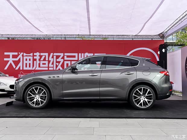 瑪莎拉蒂 Levante 2016款 3.0T S 瑪莎拉蒂 Levante 2016款 3.0T S