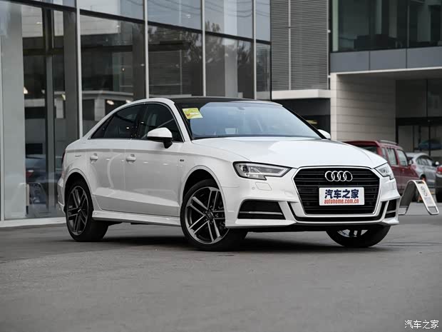 一汽-大众奥迪 奥迪A3 2018款 30周年年型 Limousine 40 TFSI 运动型