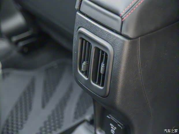 广汽菲克Jeep 指南者 2017款 200TS 自动高性能四驱版