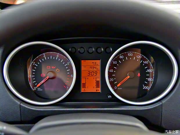 福汽新龍馬 啟騰V60 2017款 1.5L 豪華型