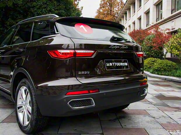 众泰汽车 众泰T700 2017款 1.8T 双离合尊贵型贺岁版