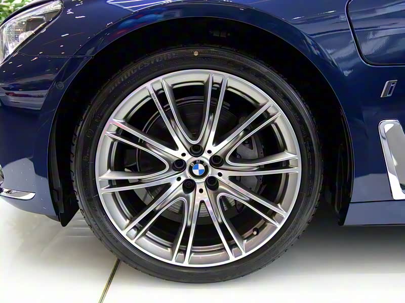 【图解图片_岳阳美宝行宝马4S店宝马7系新能