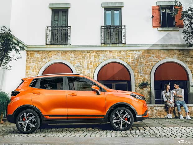 长安汽车 长安CS15 2021款 1.5L 自动悦享型 长安汽车 长安CS15 2021款 1.5L 自动悦享型