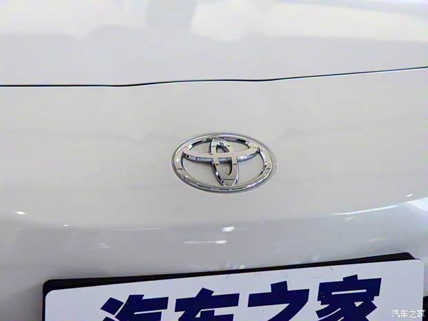 丰田(进口) 丰田86 2017款 2.0L 自动豪华型 丰田(进口) 丰田86 2017款 2.0L 自动豪华型