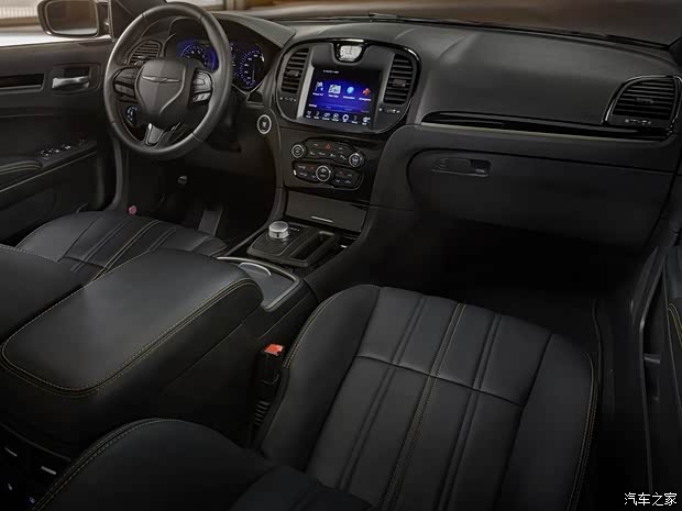 克萊斯勒(進口) 克萊斯勒300 2016款 S Alloy Edition 克萊斯勒(進口) 克萊斯勒300 2016款 S Alloy Edition