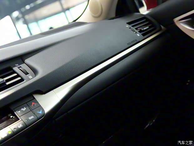 雷克萨斯 雷克萨斯CT 2017款 CT200h 舒适版