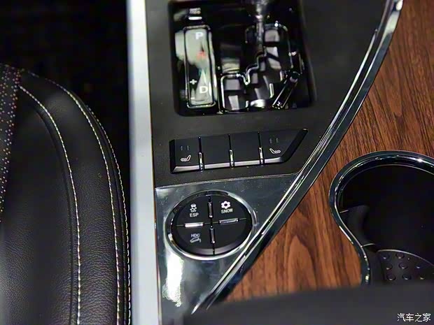 力帆汽车 力帆X80 2016款 基本型 力帆汽车 力帆X80 2016款 基本型