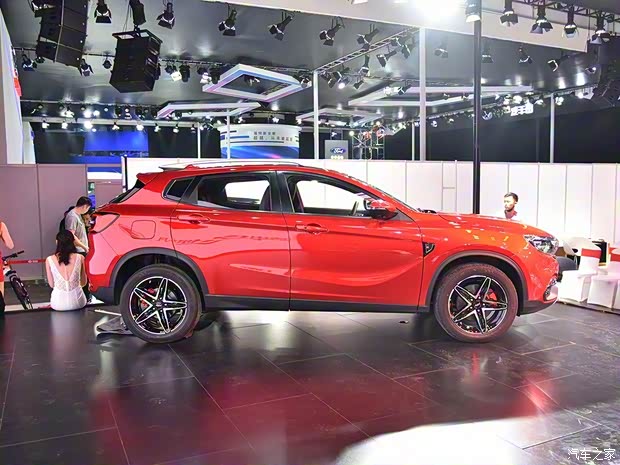 陸風(fēng)汽車 逍遙 2018款 高配版