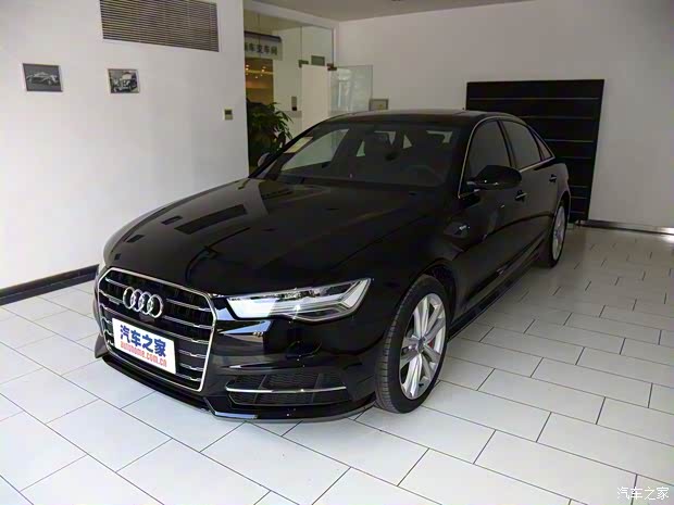 一汽-大眾奧迪 奧迪A6L 2018款 30周年年型 45 TFSI quattro 運(yùn)動(dòng)型