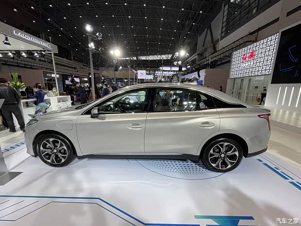 一汽红旗 红旗E-QM5 2021款 基本型