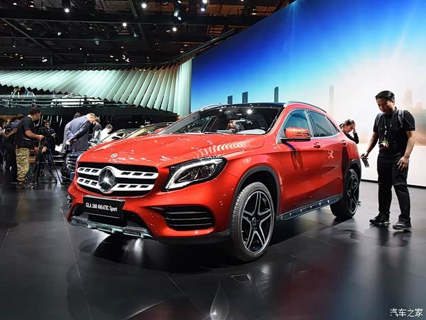 北京奔驰 奔驰GLA 2017款 GLA 260 4MATIC 运动型 北京奔驰 奔驰GLA 2017款 GLA 260 4MATIC 运动型