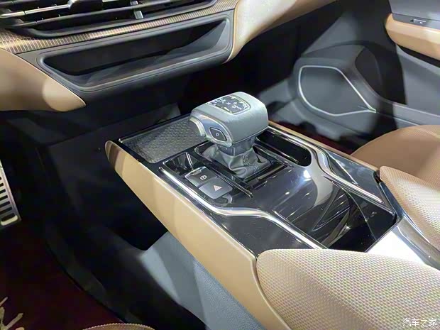 一汽红旗 红旗E-QM5 2021款 基本型