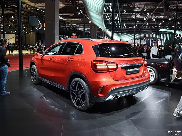 北京奔驰 奔驰GLA 2017款 GLA 260 4MATIC 运动型 北京奔驰 奔驰GLA 2017款 GLA 260 4MATIC 运动型