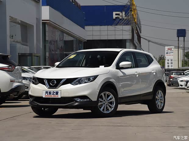 东风日产 逍客 2017款 2.0L CVT精英版 东风日产 逍客 2017款 2.0L CVT精英版