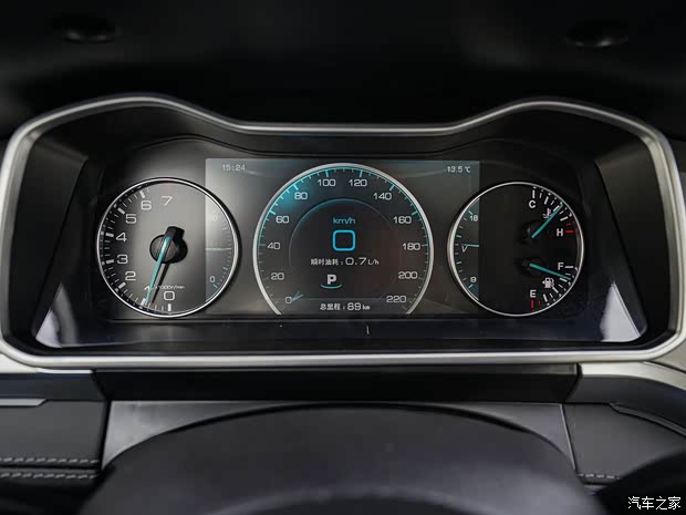 众泰汽车 大迈X7 2018款 2.0T 自动至尊型 众泰汽车 大迈X7 2018款 2.0T 自动至尊型