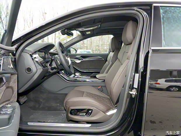 奧迪(進(jìn)口) 奧迪A8新能源 2021款 A8L 60 TFSIe quattro