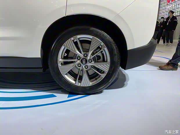 一汽奔腾 奔腾E05 2021款 基本型