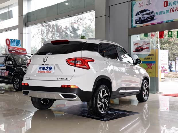 上汽通用五菱 宝骏510 2017款 1.5L 手动豪华型