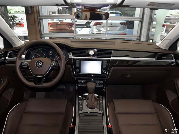 上汽大众 辉昂 2018款 380TSI 两驱豪华版 上汽大众 辉昂 2018款 380TSI 两驱豪华版