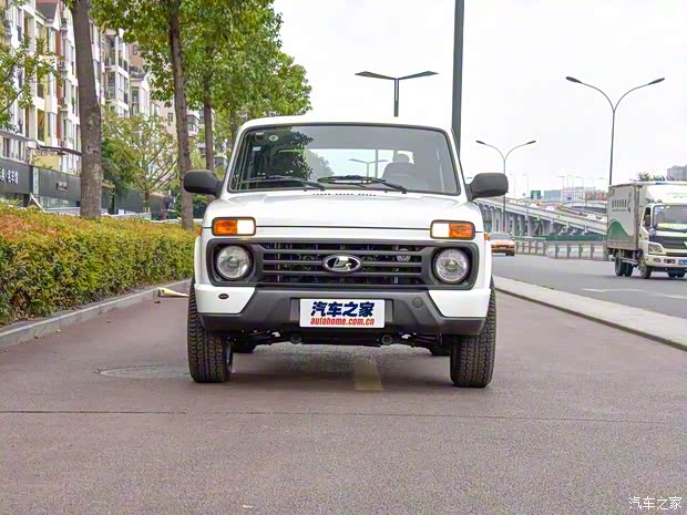 拉达汽车 泥瓦 2017款 基本型