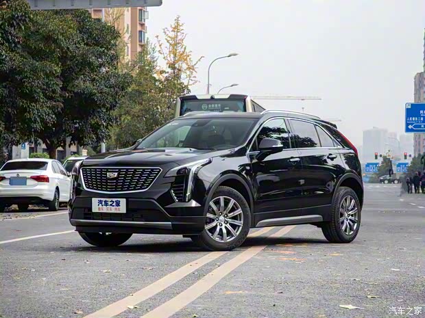上汽通用凱迪拉克 凱迪拉克XT4 2021款 28T 四驅(qū)領(lǐng)先型