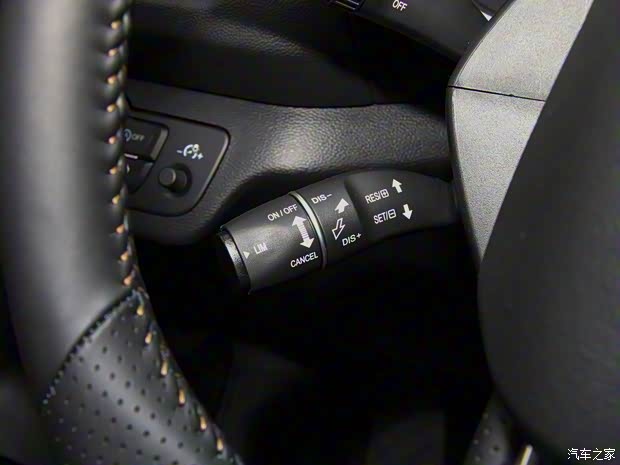 一汽红旗 红旗H5 2019款 30TD 智联享动版