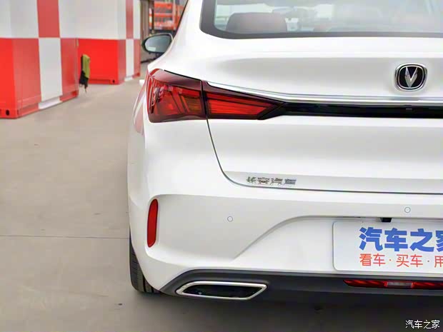 长安汽车 逸动 2021款 PLUS 蓝鲸NE 1.4T GDI DCT基本型