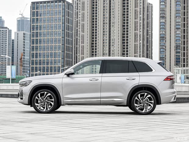 吉利汽車(chē) 星越L 2021款 2.0T 中功率頂配版試裝車(chē)