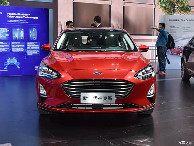 长安福特 福克斯 2019款 两厢 EcoBoost 180 自动锋耀型 长安福特 福克斯 2019款 两厢 EcoBoost 180 自动锋耀型