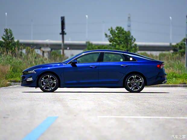 东风悦达起亚 K5凯酷 2020款 凯酷 韩版展车