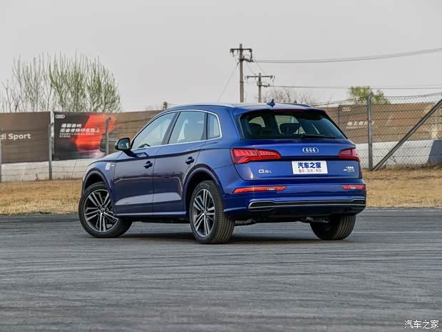 一汽-大众奥迪 奥迪Q5L 2018款 45 TFSI 基本型 一汽-大众奥迪 奥迪Q5L 2018款 45 TFSI 基本型