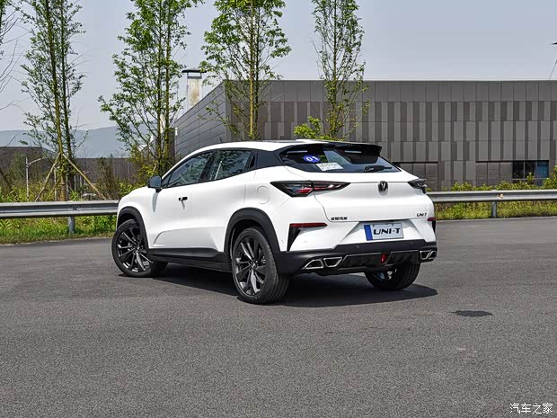 长安汽车 长安UNI-T 2020款 1.5T 时尚版 长安汽车 长安UNI-T 2020款 1.5T 时尚版