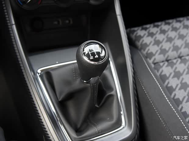 上汽集团 名爵ZS 2018款 1.5L 手动舒适版