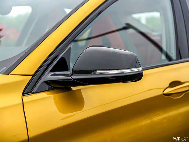 华晨宝马 宝马1系 2021款 改款 125i M运动曜夜版