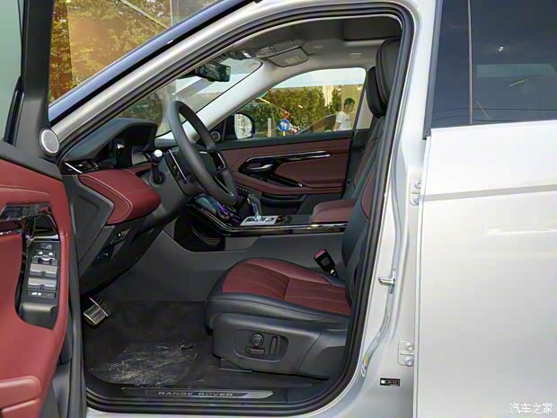 奇瑞捷豹路虎 揽胜极光 2021款 极光L 249PS R-Dynamic HSE