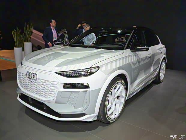 奥迪(进口) 奥迪Q6 e-tron(海外) 2023款 基本型 奥迪(进口) 奥迪Q6 e-tron(海外) 2023款 基本型