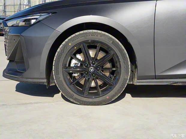 長安汽車 長安UNI-V新能源 2023款 藍(lán)鯨iDD 1.5T 基本型